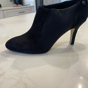 Anne Klein Black Heeled Boots